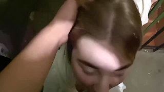 Fucked My Wife in the Entrance and Cum on Her Pussy!