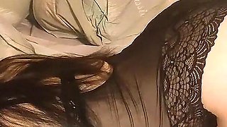 Babe in Stockings Gives Fantastic Orgasm