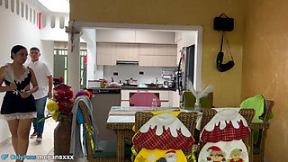 My Employee Is Very Sexy I Want Her