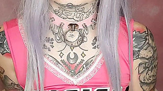 Your Hot Gamer Girlfriend Misses You