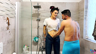 Married Plumber Fucks a Client in the Bathtub and Repentant Eats Cum From Jeans to Hide Evidence
