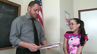 Teacher proves size