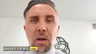 Linzee Ryder & kEiran Lee have a sexual stress for each other leading to a wild pound in the chief' office - brazzers