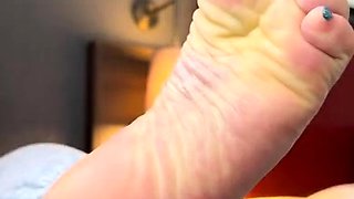 Blonde emo amateur solo masturbation