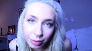 Pretty Hot Blonde Cam Babe Masturbate Solo on Cam