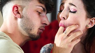 Inked vixen Esluna Love smiles while getting fucked
