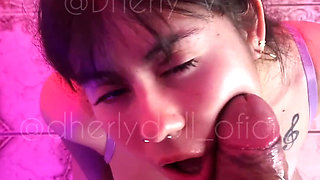 My Friend Lent Me His Girlfriend and She Gave Me a Blowjob, She Was Thirsty for Cum.