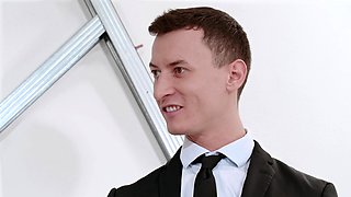 Horny Babe Expertly Handles Hard Cock