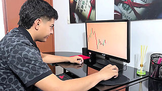 Big Ass Latina Secretary Seduced By Boss For Overtime Payment With Huge Cock