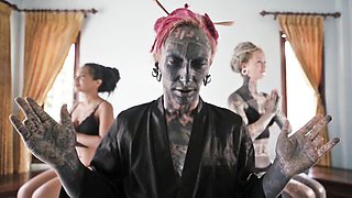 Explosive Anuskatzz and Lily's shibari bondage scene