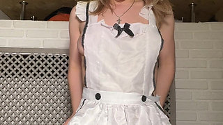 From a Stretched Pussy the Fountain Is Especially Strong