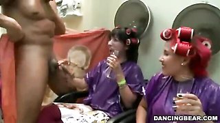 Elite queen bee's amateur clip
