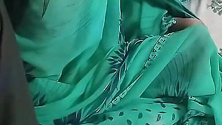 Sexy Bhabhi Ki Chut Ki Aur Dhudh Ki Sexy Chut Ki Chhody