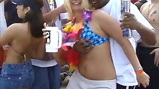 Hot chicks reveal their amazing tits: Big Tits, Amateur  Outdoor Porn