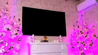 Big boobed Memphis masturbates in a bodystocking