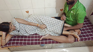 Desi Dewar Ne Bhabhi Ko Massage Kar Ke Bahane Pela