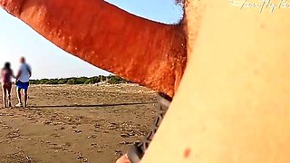 ANAL FINGERING FOR A SLUT: public beach slut analized and
