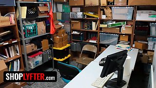 Shoplyfter - mischievous stunner Alex Harper unsheathes her Tight Pussy and round titties to lp officer