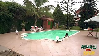 Hot Ebony Pornstar With Big Black Ass Takes Huge Cumshot