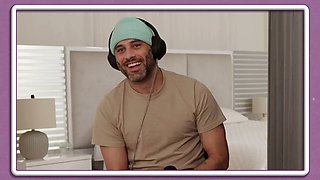 Ravishing blonda babe Emma Hix hits the right angles with professional plower Damon Dice