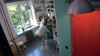 Blonde Teen Ellison Sun Pleases Stepdad in Taboo Kitchen Encounter