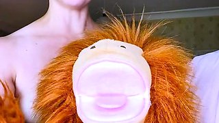 Cumshot amateur MILF suck and jerks dude in the bedroom