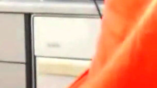 Seductive Booty Shaking: Watch Sexydea's Explicit Twerk Show!