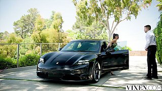 Flirtatious Alberto and Sarah's doggystyle movie