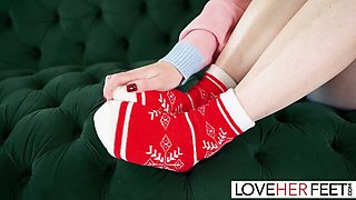 Bubbly Paris White's feet movie