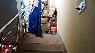 Indian bhabi ko neighbor devar ne ek chod ke gaya