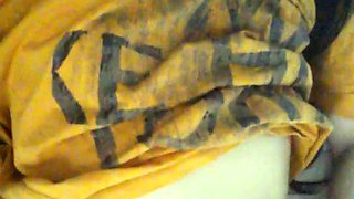 Amateur hottie solo masturbation