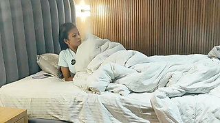 College girl fuck with boyfriend in hotel