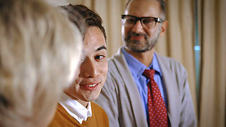 Big Boobed Foster Stepmom Dee Williams Takes Stepson's Hot Jizz Inside Her