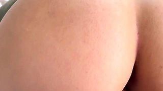 Omege japanese girl with big boobs on cams