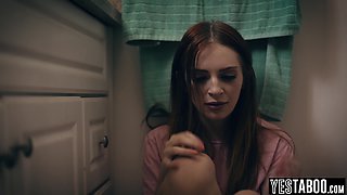 Pregnant petite eighteen years old got laid by stepdad