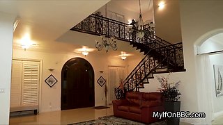 Huge Big For Bored Milf At Home With Black Penis