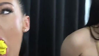 Jamie and Mila's Merry Mayhem: the Grinch Ruins Christmas, Leaving Them Hogtied and Cleave Gagged in Despair! (fullhd)