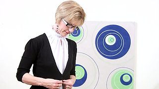 Masturbation in the office from mature Emesse