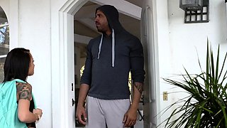 School Girl Lost Her House Keys And Needs Some Help