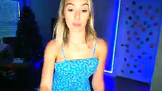 Amateur Blonde Teen Plays Solo with Toy Webcam Porn