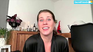 Curvy milf getting naughty for you on her camera display at secretfriends