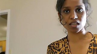 INDIAN MILF CATCHES STEP SON SNIFFING HER DIRTY PANTIES ROLEPLAY1080p hornylily(1)