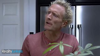 Realityjunkies - magnificent babysitter unwinds after her shift by letting her crazy chief fuck her hard