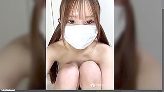 Erotic live chat with cute beautiful girl