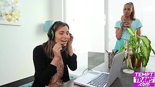 Luxurious Businesswoman Korra Del Rio Sizzling and Abnormal Gf Jism Inbetween Virtual Conversation.mp4