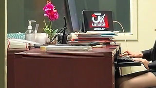 Asian Office Girl Cheating Boss Explodes in the Office