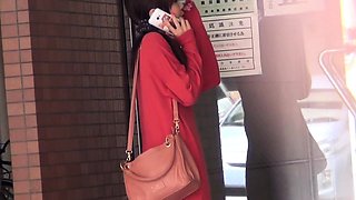 Trashy japanese ho peeing