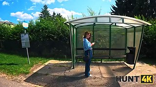 Hunt4k. red haired babe was really innocent to screw while gf was seeing