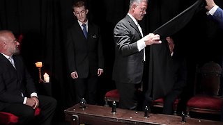 Gay rides the butt plug bench in chamber