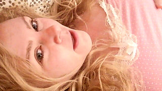 Sexy Blond BBW MILF Big Ass & Pussy Masturbating and Orgasm